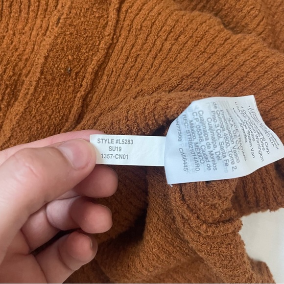 Madewell Kingston Button-Front Sweater Tank - Picture 6 of 7